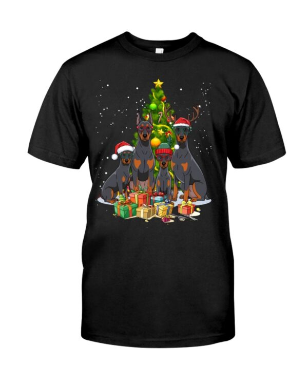 Merry Christmas Doberman T Shirt 1.jpg